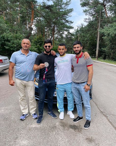 Pərviz Nəsibova Ukraynada avtomobil bağışlandı - FOTO